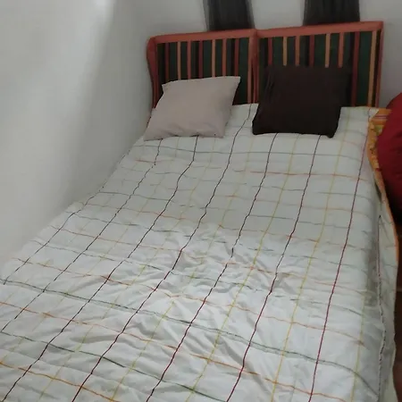 Spacious House In With Garden & Terrace *